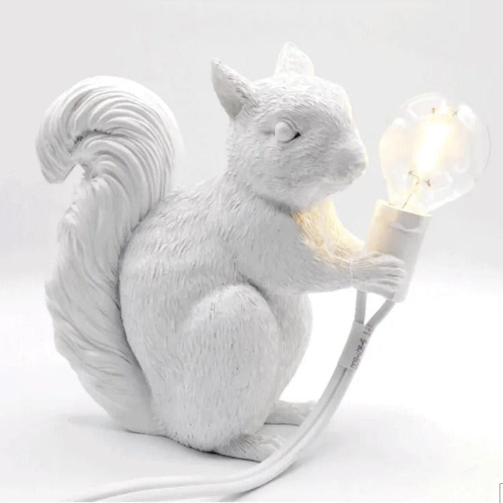 Lampe Écureuil en Résine – Décoration Nature