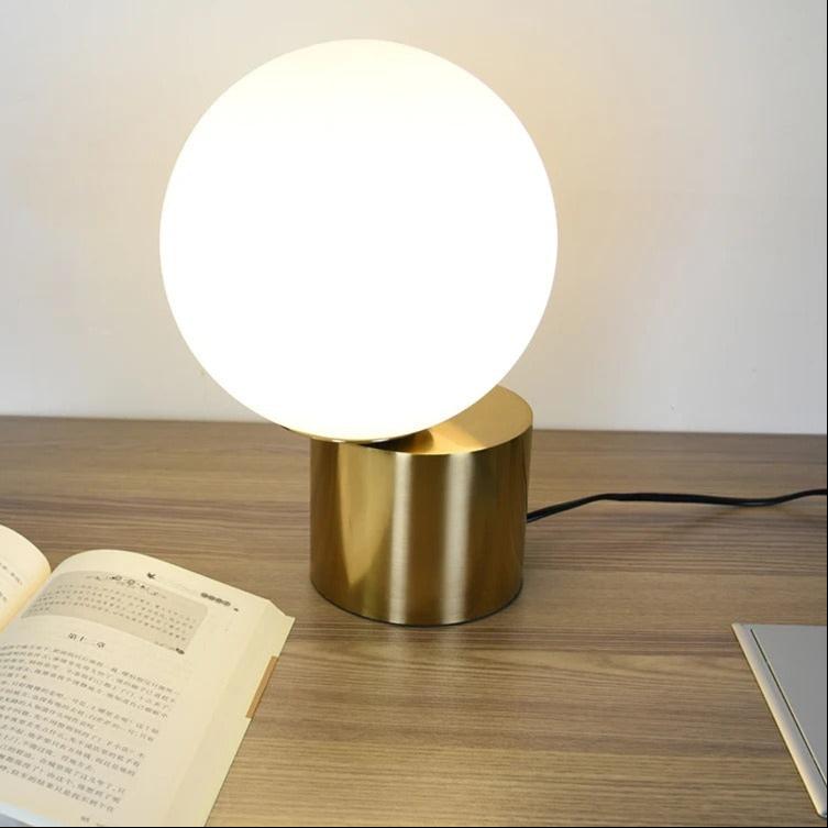 Lampe de Chevet Boule en Verre et Métal Doré