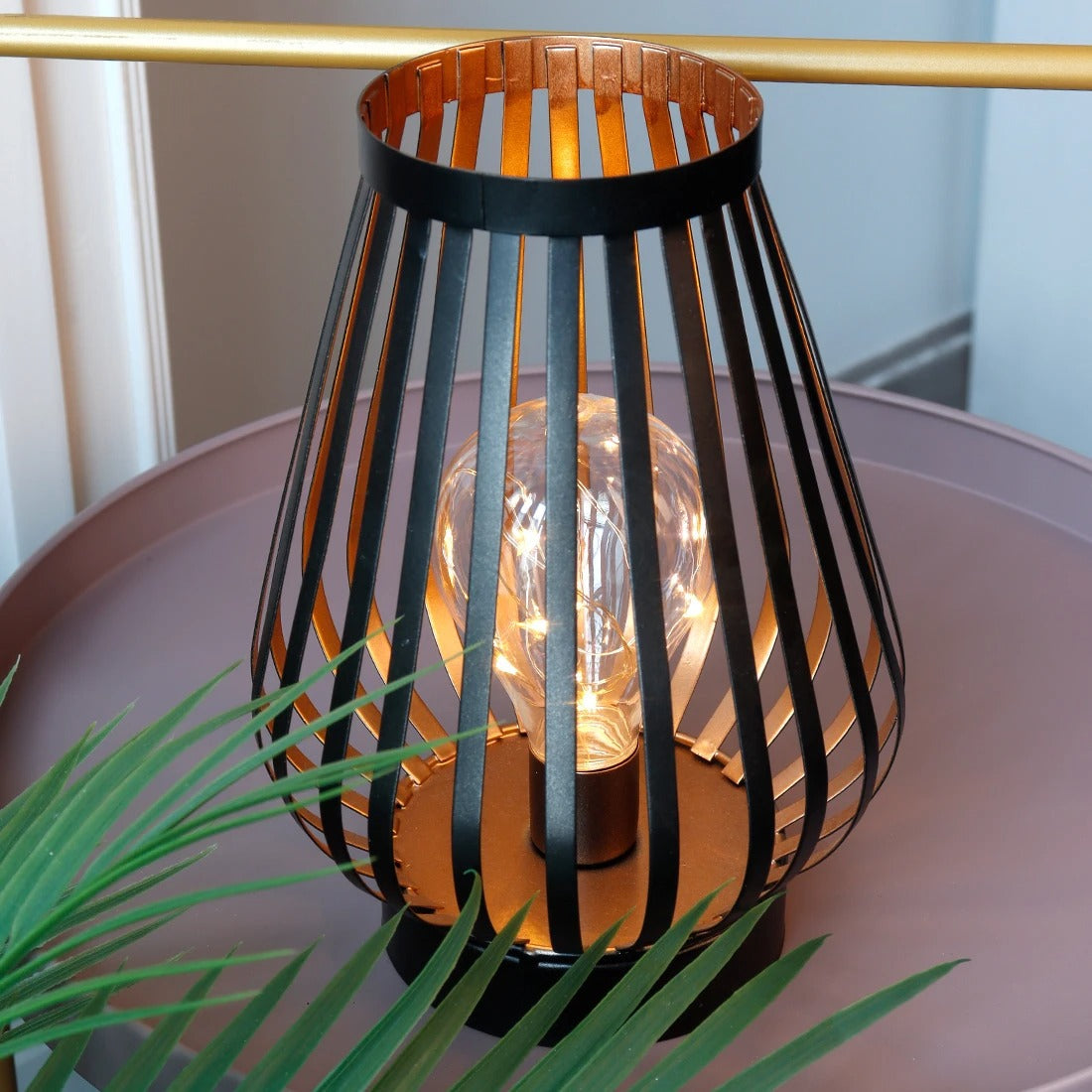 Lampe de Chevet à Pile en Métal Noir et Cuivré