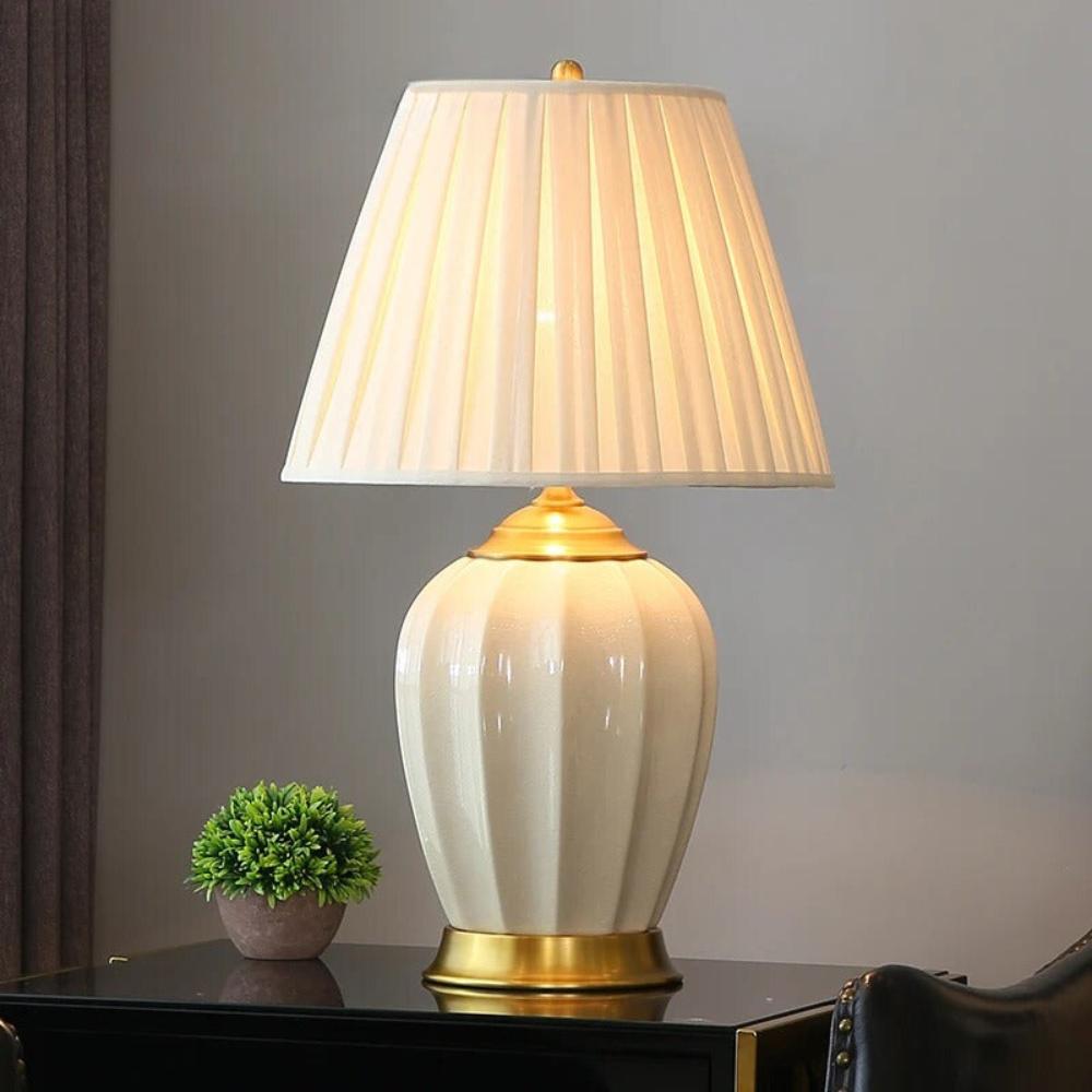 Lampe de Chevet Céramique Bleue et Dorée avec Abat-Jour