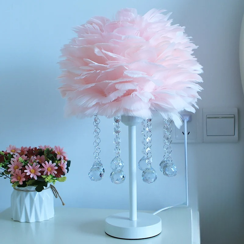 Lampe de Chevet à Plumes – Ambiance Douce et Élégante