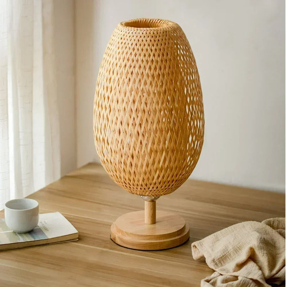 Lampe de Chevet en Rotin Tissé à la Main – Style Bohème