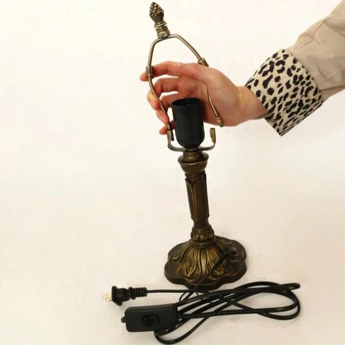 Lampe Tiffany Rubis en Vitrail Artisanale