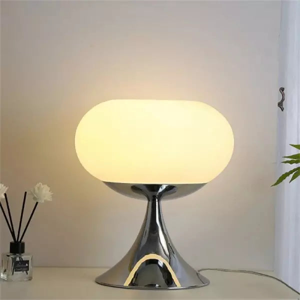 Lampe de chevet design en métal et verre
