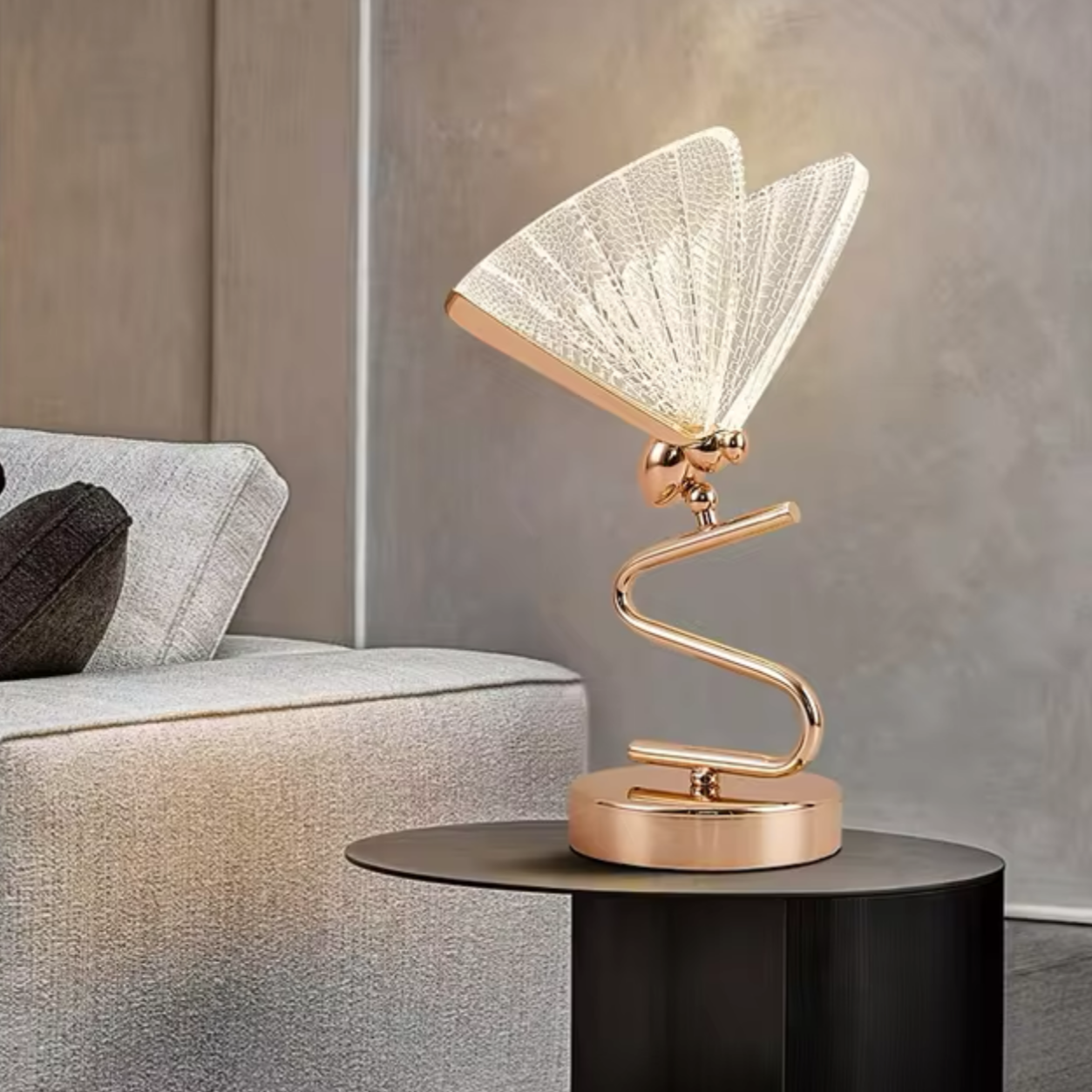 Lampe Papillon en Métal et Acrylique – Déco Lumineuse