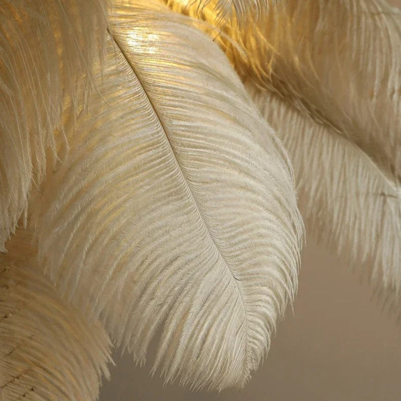 Lampe à Plumes d'Autruche – Pied Doré Décoratif