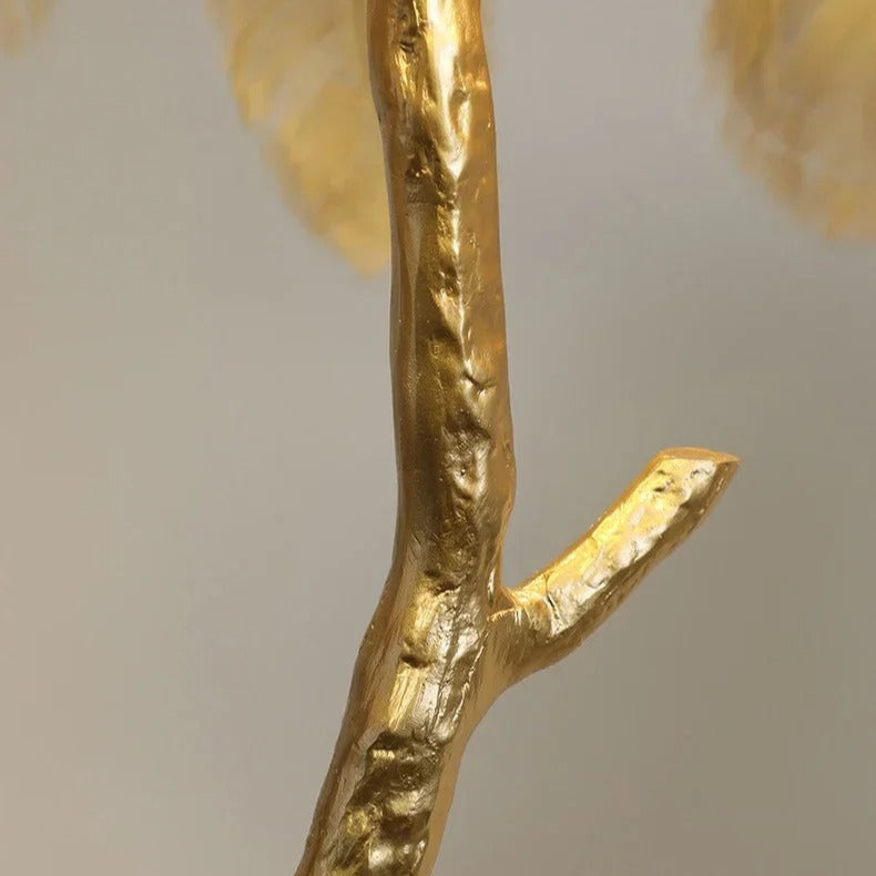 Lampe à Plumes d'Autruche – Pied Doré Décoratif