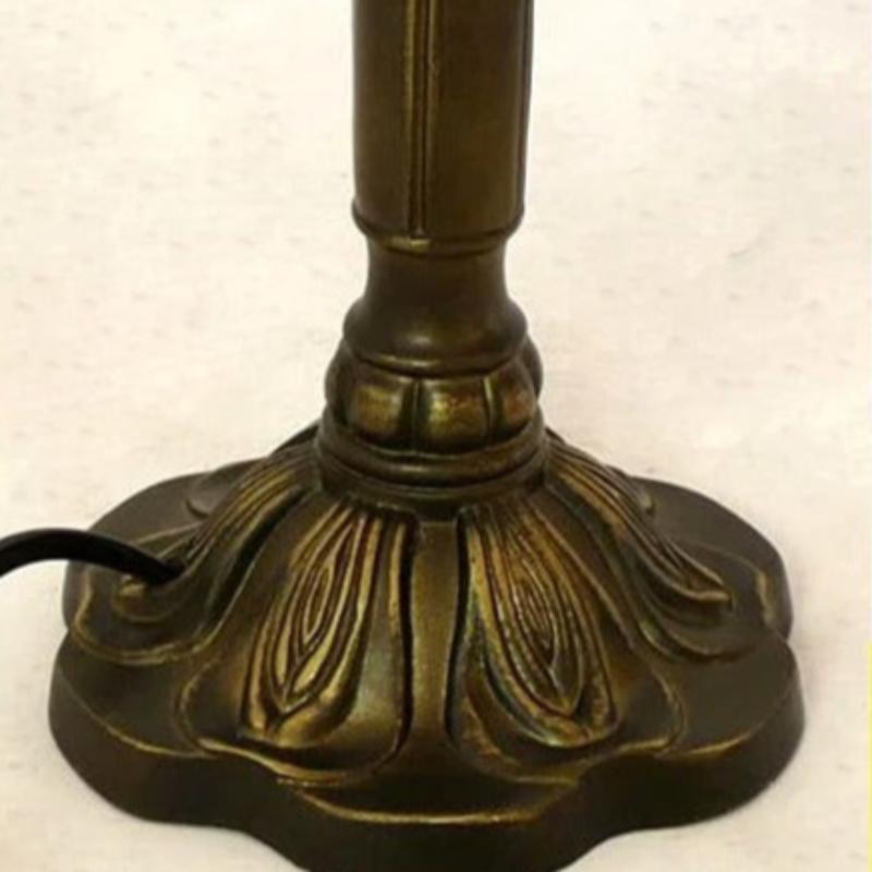 Lampe Tiffany Émeraude en Vitrail – Style Vintage