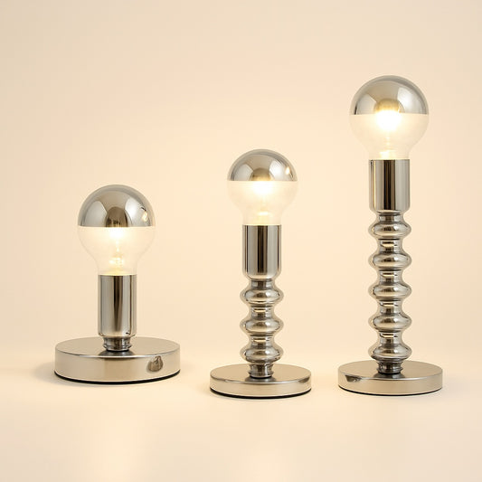 Lampe de Chevet en Métal Argenté – Design Épuré