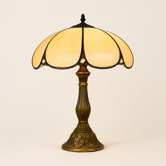 Lampe Tiffany en Vitrail – Style Classique et Lumière Douce