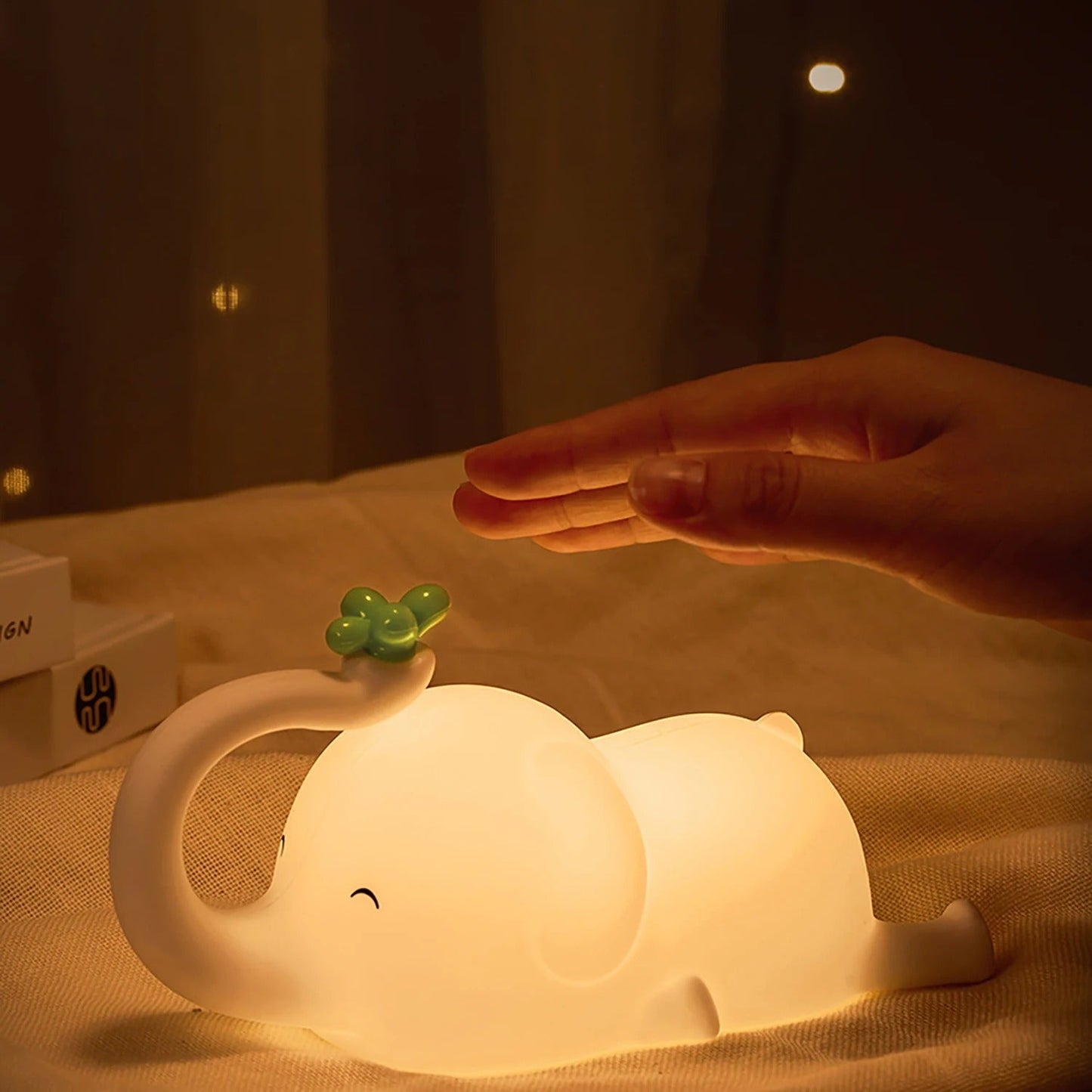 Veilleuse Éléphant en Silicone – Lumière Douce pour Bébé